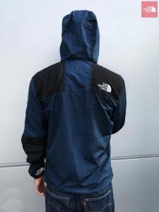 Фото Одежда The North Face 1985 Seasonal Mountain Jacket - BLACK/BLUE