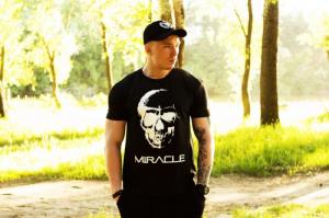 Фото Одежда Футболка Miracle skull black