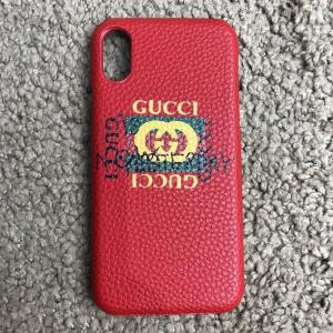 Фото Аксессуары Gucci iPhone X Case Future Red