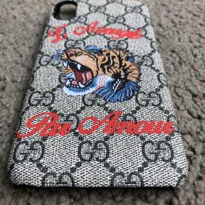 Фото Аксессуары Gucci iPhone X Case with Tiger GG Supreme