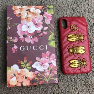 Фото Аксессуары Gucci iPhone X Case GG Marmont Animal Stud Red