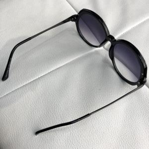 Фото Аксессуары Miu Miu Sunglasses Round Reveal Black