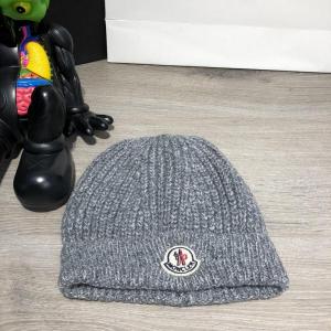 Фото Аксессуары Moncler Winter Hat Tuft Knitted Gray