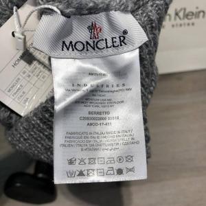 Фото Аксессуары Moncler Winter Hat Tuft Knitted Gray