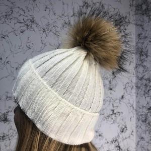 Фото Аксессуары Moncler Winter Hat Knitted Pompon Milky
