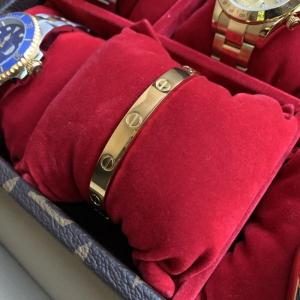 Фото Аксессуары Cartier Love Bracelet 16S Yellow Gold