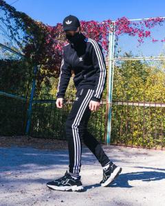 Фото Одежда Теплая олимпийка мужская в стиле Adidas Round черная