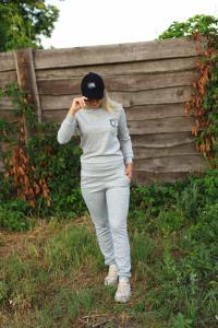 Фото Одежда Женский костюм серый Ангора