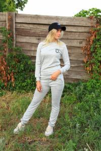 Фото Одежда Женский костюм серый Ангора