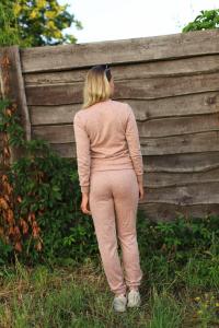 Фото Одежда Женский костюм персик Ангора