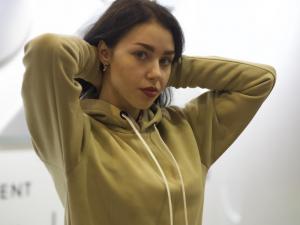 Фото Одежда Утепленное худи бежевое