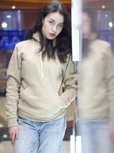 Фото Одежда Утепленное худи бежевое