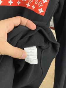 Фото Одежда Sweatshirt Supreme Logo Black