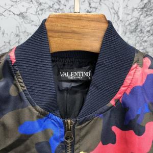 Фото Одежда Valentino Bomber Jacket VLTN Camo