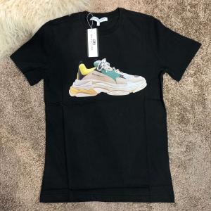 Фото Одежда Balenciaga T-Shirt Triple S Trainers Black