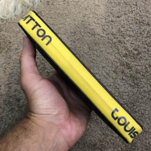 Фото Сумки Бумажник Louis Vuitton Zip Around Monogram Eclipse Pacific Yellow