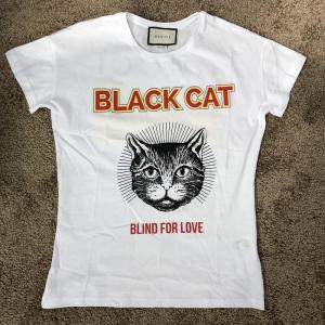Фото Одежда Gucci T-Shirt Cat Blind For Love White