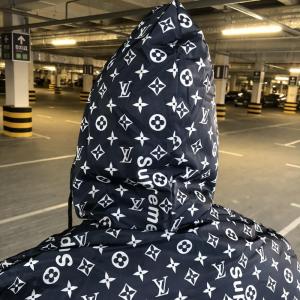 Фото Одежда Supreme x Louis Vuitton Jacquard Monogram Blue Jacket
