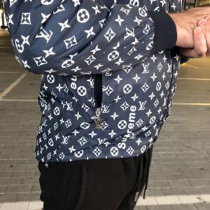 Фото Одежда Supreme x Louis Vuitton Jacquard Monogram Blue Jacket