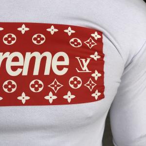Фото Одежда Sweatshirt Supreme Logo White