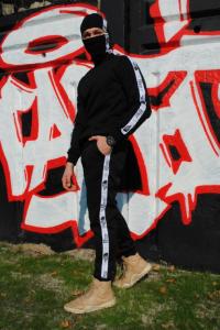 Фото  Штаны утеплённые чёрные с лампасами The North Face