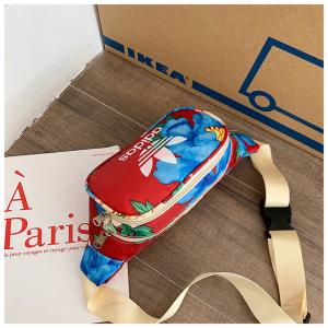 Фото Сумки Поясная сумка, бананка adidas originals flower