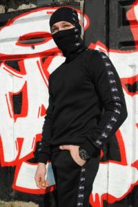 Фото  Штаны утеплённые чёрные с лампасами Stussy