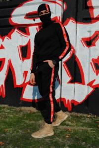 Фото Штаны утеплённые чёрные с лампасами Supreme