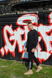 Фото  Штаны утеплённые чёрные с рефлективными лампасами Adidas