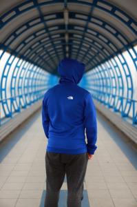Фото Одежда Толстовка утепленная The North Face синяя