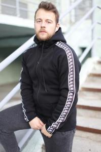 Фото Одежда Зимняя кофта с капюшоном Nike черная с черным лампасом