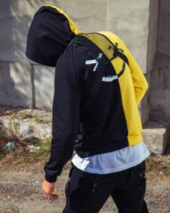 Фото Одежда Двуцветный худи Be Happy черно-желтый