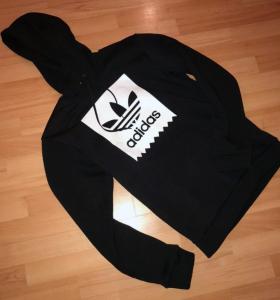 Фото Одежда Толстовка утепленная Adidas черная с белым