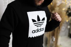 Фото Одежда Толстовка утепленная Adidas черная с белым