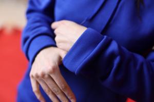 Фото Одежда Зимняя толстовка DNK 2.0 синяя женская