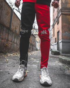 Фото Одежда Теплые спортивные штаны Joker черно-красные