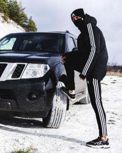 Фото Одежда Зимняя мужская парка Adidas Originals черная