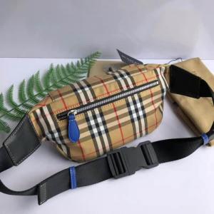 Фото Сумки Burberry Medium Vintage Check Bonded Cotton Bum Bag
