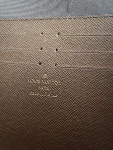 Фото Сумки Клатч Louis Vuitton Pochette Voyage MM Monogram Pacific