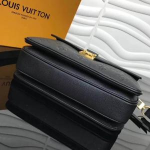 Фото Сумки Сумка Louis Vuitton Pochette Metis Monogram Empreinte