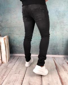 Фото Одежда Джинсы Доор Черные