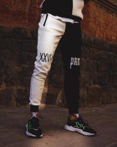 Фото Одежда Спортивные штаны Sad Smile черно-белый