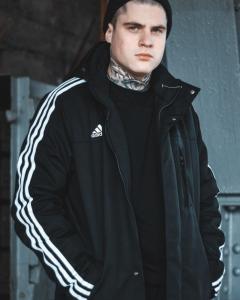 Фото Одежда Куртка весенняя мужская Adidas Originals черная