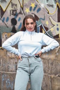 Фото Одежда Свитшот женский с замком белый DNK - HALF ZIP