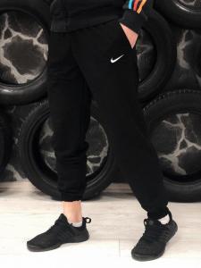 Фото  Спортивные штаны черные Nike (Найк)