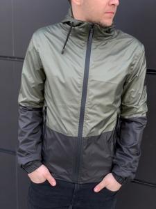 Фото  Мужская спортивная ветровка 