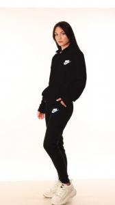 Фото  Штаны чёрные с светоотражающим логотипом Nike