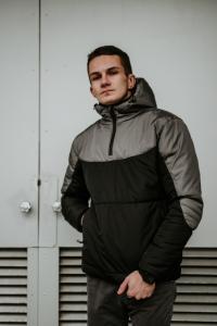 Фото  Мужская ветровка анорак  весна  осень Intruder Hypnotic (серо - черный)