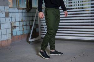 Фото  Штаны карго хаки от Intruder