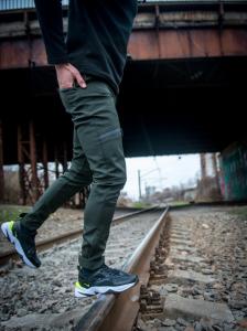 Фото  Теплые штаны карго хаки Conqueror Intruder + подарок ключница